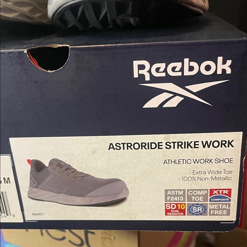 Reebok Astoride Strike Work Shoes - Gray-New-Men's size 8.5